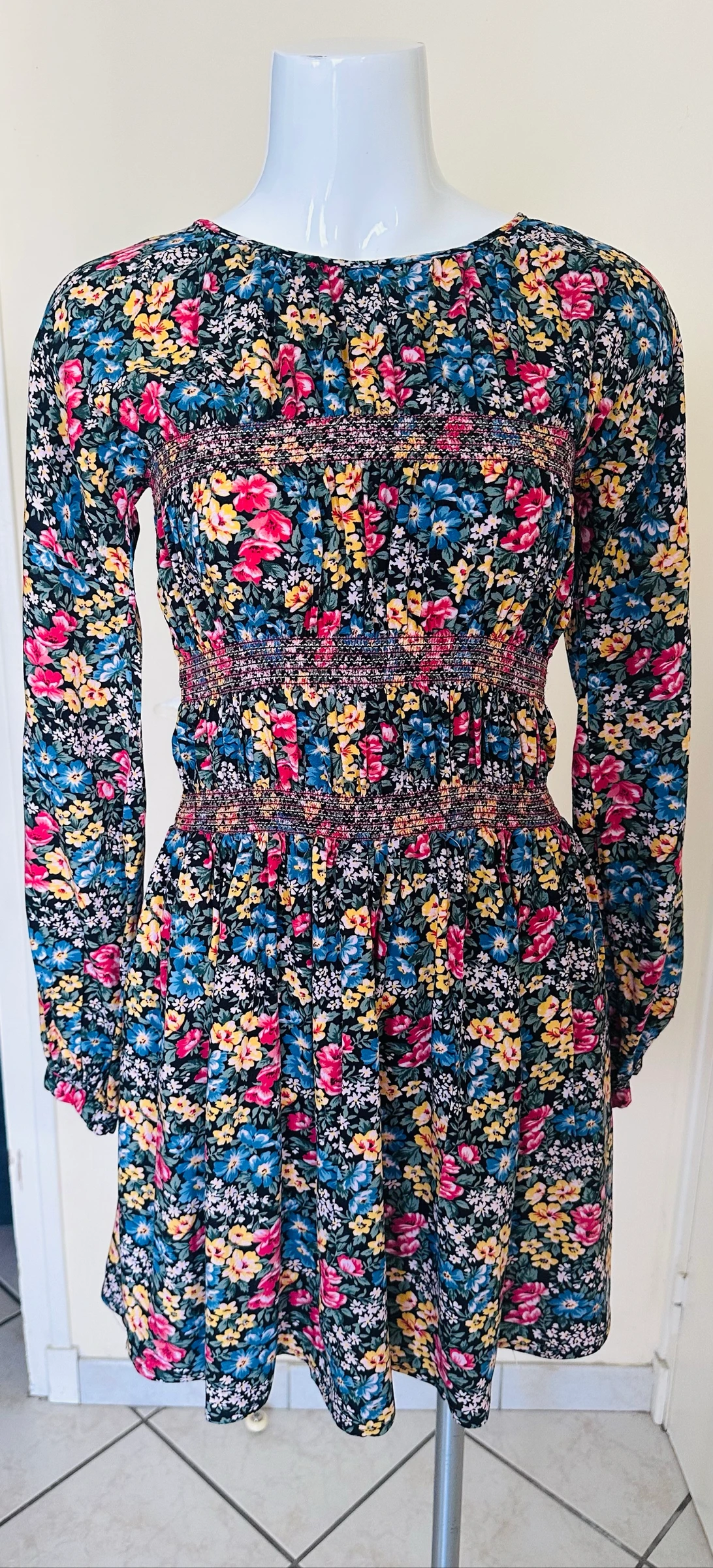 Vestido Floral Smockado Sublime ASOS – Tamanho 38 – Estado Novo – photo 2